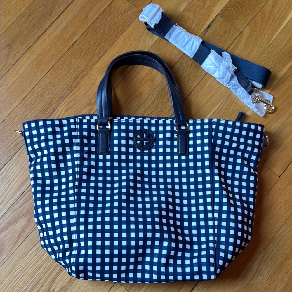 NWOT Tory Burch Nylon Navy and White Tote Bag